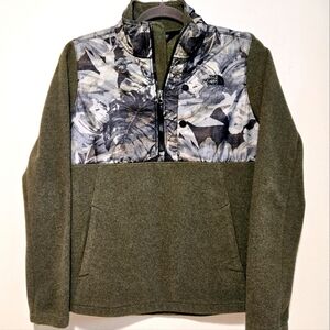 The North Face 1/4Zip Womens S Pullover Sweatshirt Fleece Kangaroo Pocket Green